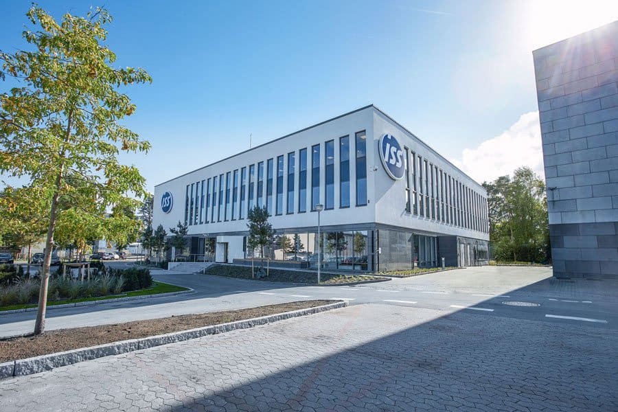 iss_testimonial_post_featured_image